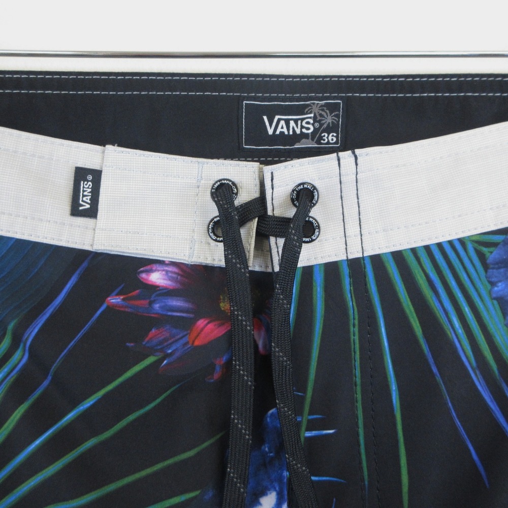 Vans‎ Board Shorts Mens 36 Black & Gray w/ Floral Tropical Swim Surf - Picture 3 of 12